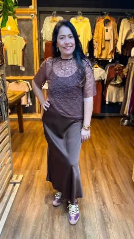 Blusa de renda marrom