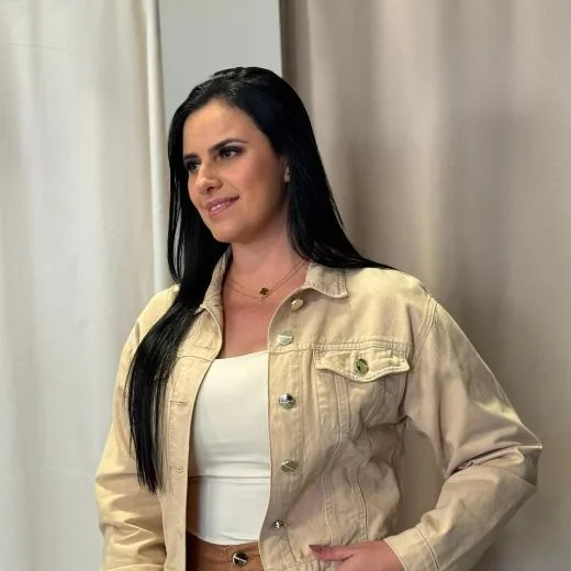 Jaqueta jeans cropped bege